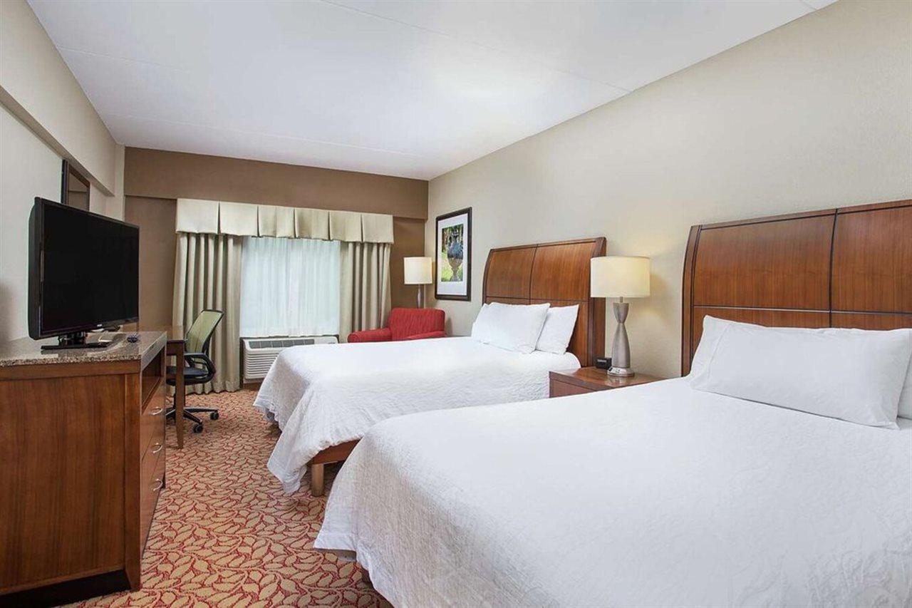 Hilton Garden Inn Пайквилл Экстерьер фото