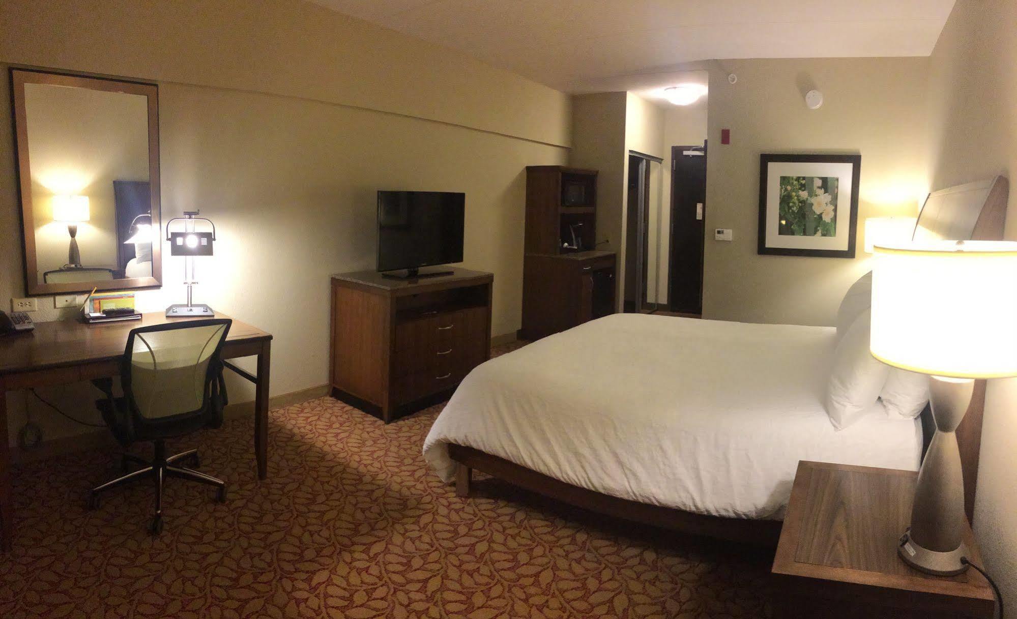 Hilton Garden Inn Пайквилл Экстерьер фото