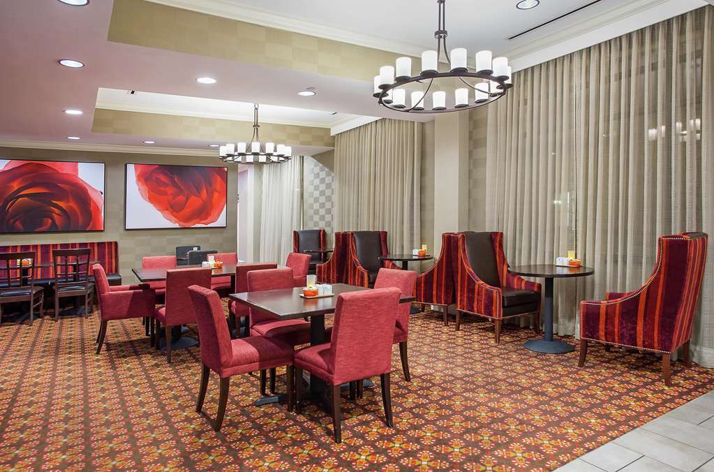 Hilton Garden Inn Пайквилл Ресторан фото